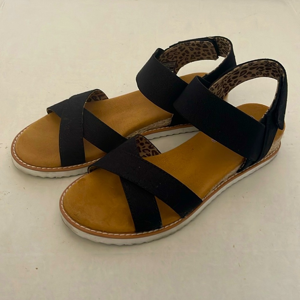 Black sandals
